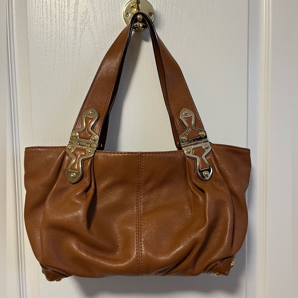 Michael Kors ‘Joplin’ bag, tan leather w/ gold metal accents, monogram interior
